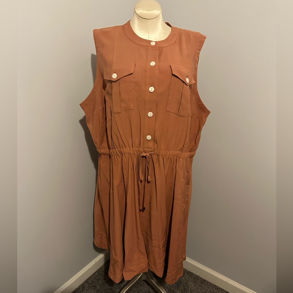 NWOT Women's Sleeveless Button-Down Dress - Brown